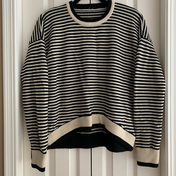 Lululemon Yogi Crew Sweater - Picture 4 of 7